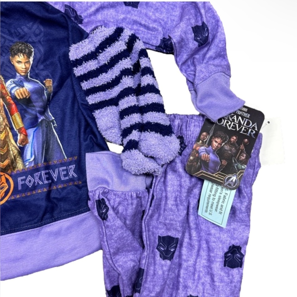 New Girl's Marvel Black Panther Wakanda Forever Pajamas Sleep Outfit size XS 4-5 - Picture 4 of 4